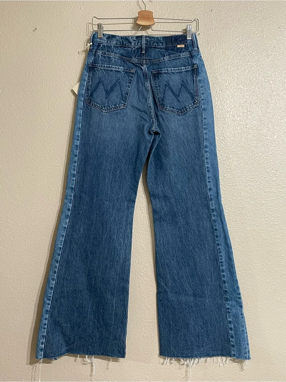 MOTHER The Tux Sidestepper Sneak Fray Jeans - Picture 4 of 14